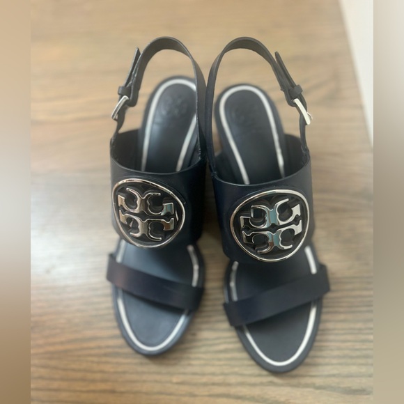 Tory Burch Metal Miller Wedge in Navy women’s size 6 - Picture 1 of 8